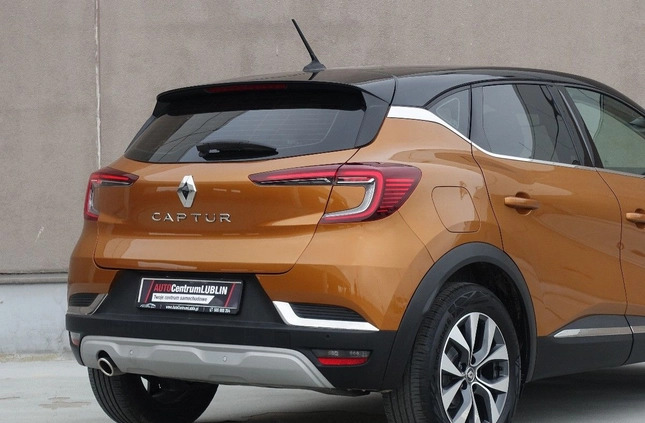 Renault Captur cena 92900 przebieg: 18400, rok produkcji 2021 z Łochów małe 497